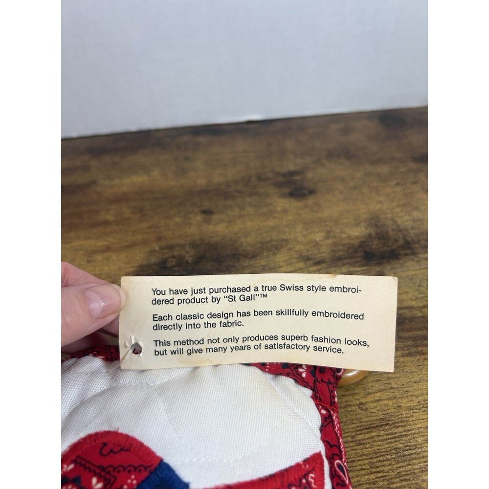 Vintage Cottagecore Embroidered Oven Mitt Red Bandana Sunbonnet Girl New Tag - Picture 3 of 13